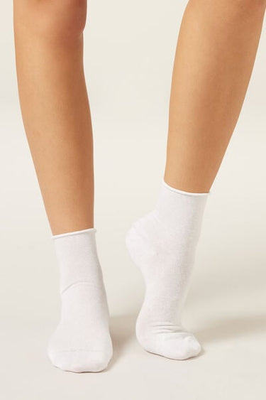 Seamless Short Socks with Linen