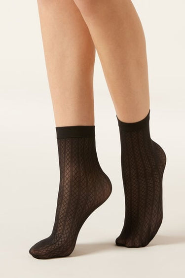 Vertical Diamond-Patterned Socks