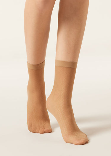 Vertical Diamond-Patterned Socks