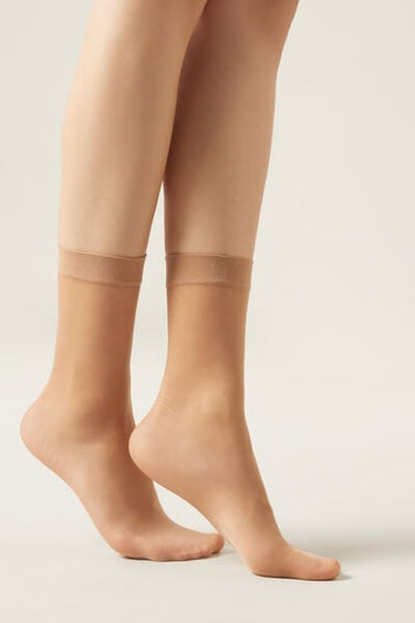 20 denier 3/4 Length Sheer Socks