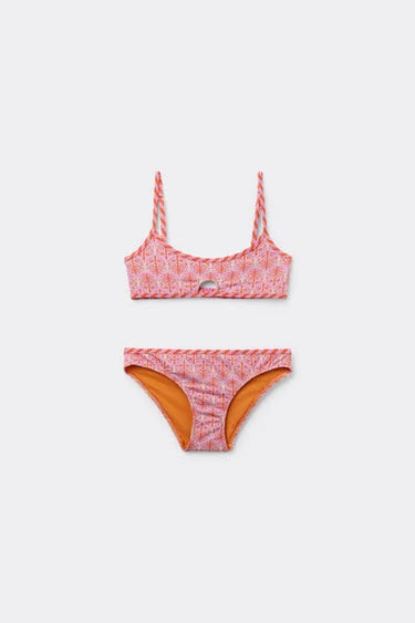 Bikini Girls’ Pop Palms