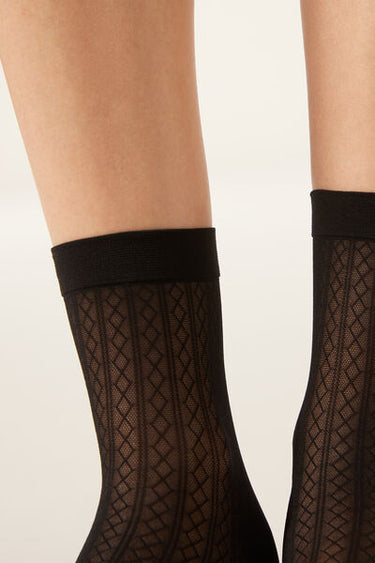 Vertical Diamond-Patterned Socks