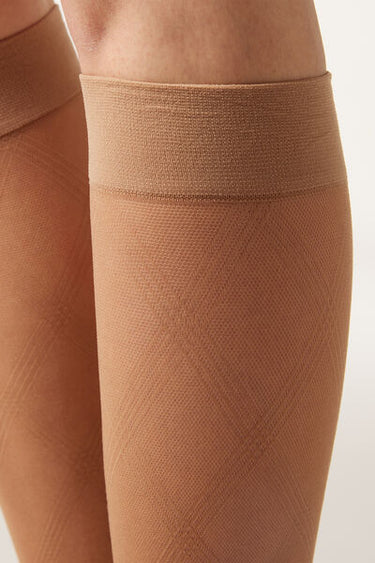 Diamond-Patterned Sheer Knee-High Socks